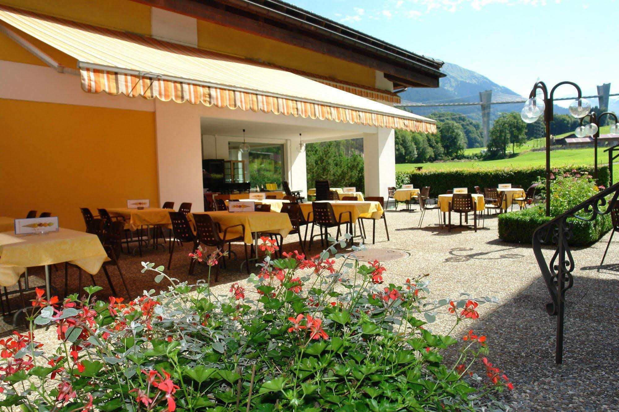 Alpenbad Bad Serneus